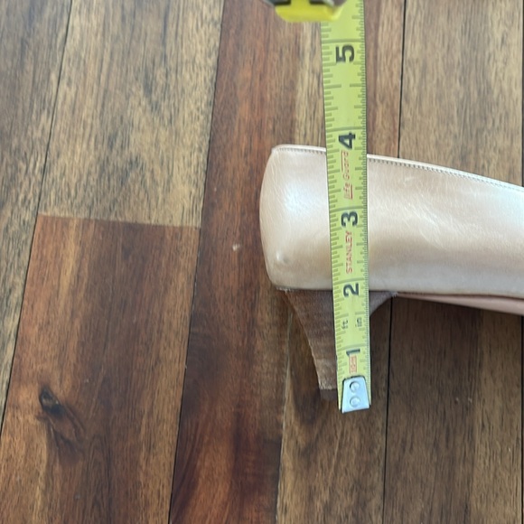 Salvatore Ferragamo heels - Picture 11 of 13